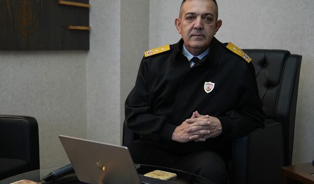 Sahil Güvenlik Ege Deniz Bölge Komutanı Tümamiral Paşaoğlu, AA'nın 'Yılın Kareleri' oylamasına katıldı