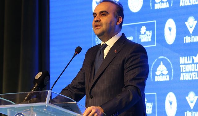 Sanayi ve Teknoloji Bakanı Kacır, Kahramanmaraş'ta anahtar teslim töreninde konuştu: