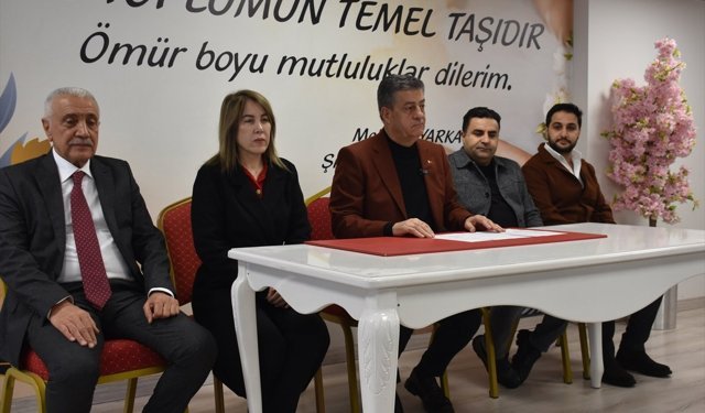 Şırnak Belediyesi yeni evlenen 24 çifte 60'ar bin lira çeyiz desteğinde bulundu