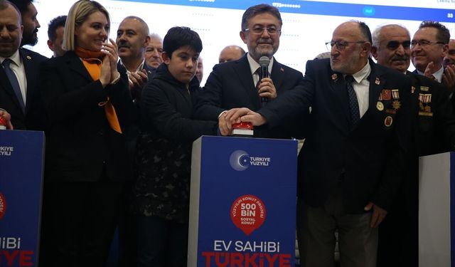 Tarım ve Orman Bakanı Yumaklı, Kastamonu'da TOKİ kura çekilişinde konuştu: