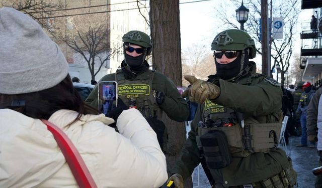 UPDATE 2 - US federal agent shoots man in Minneapolis in 2nd incident this month