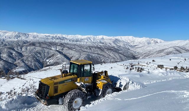 Van, Bitlis, Muş ve Hakkari'de 92 yerleşim yerine ulaşım sağlanamıyor