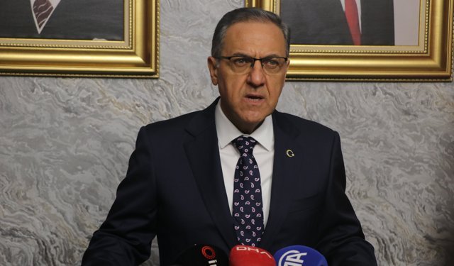 Yalova Valiliğine atanan Ahmet Hamdi Usta görevine başladı