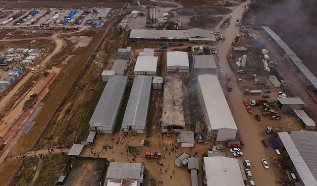 Yapımı süren Sakarya Şehir Hastanesi şantiyesinde çıkan yangın söndürüldü