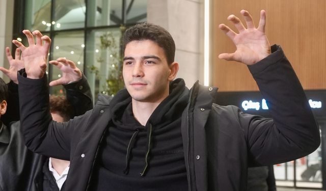 Yasin Özcan, Beşiktaş için İstanbul'a geldi