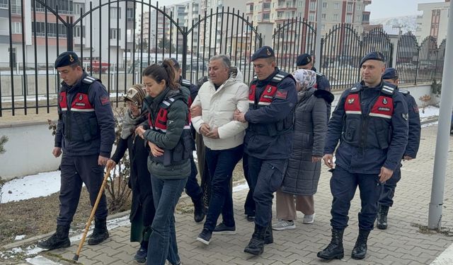 Yozgat'ta 65 yıl önce ölen kadının kimliğiyle dolandırıcılık yaptıkları iddiasıyla 4 yakını gözaltına alındı