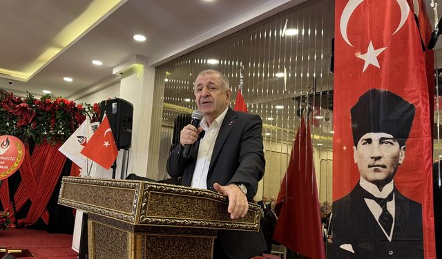 Zafer Partisi Genel Başkanı Özdağ Avcılar'da ziyaretlerde bulundu