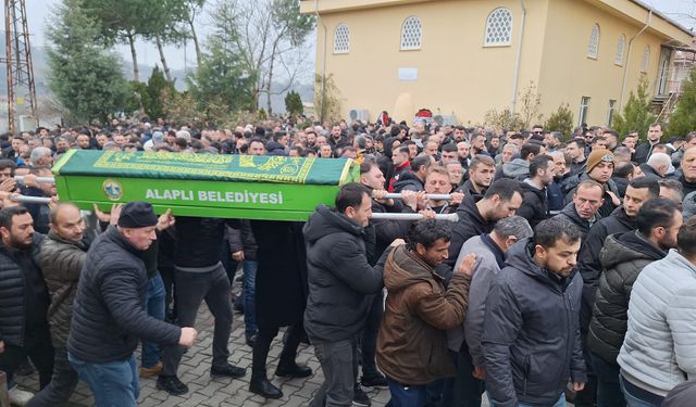 Zonguldak'ta tırla çarpışan otomobildeki 2 kişi öldü, 1 kişi yaralandı