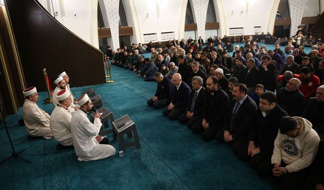 Adıyaman'da 6 Şubat depremlerinde hayatını kaybedenler için mevlit okutuldu