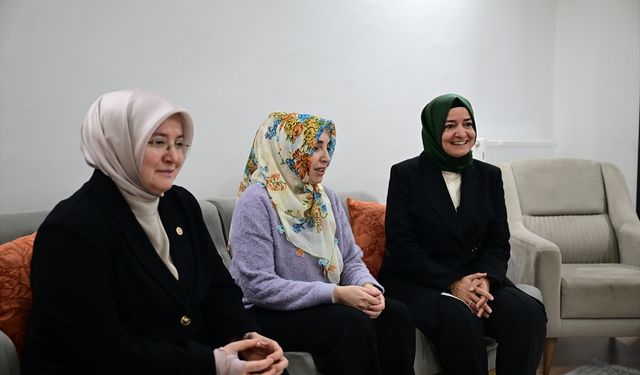 AK Parti Genel Başkan Yardımcısı Kaya, depremzede ailenin iftar sofrasına konuk oldu