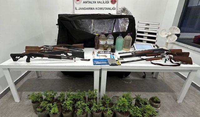 Antalya'da uyuşturucu ve ruhsatsız silah operasyonunda 2 kişi yakalandı