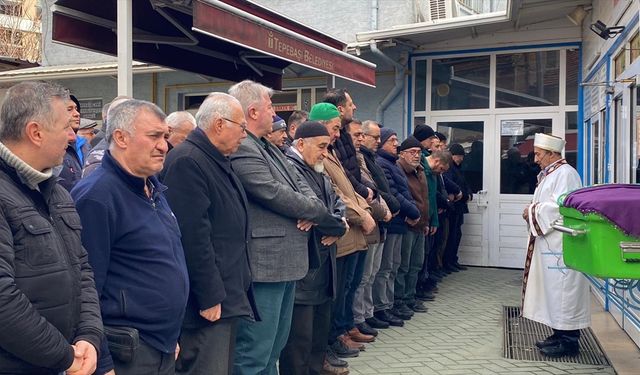 Antalya'daki otobüs kazasında hayatını kaybeden Aslı Çevik'in cenazesi defnedildi