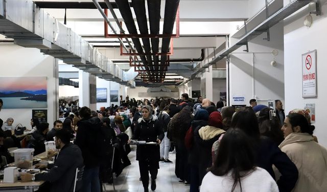 Ardahan Üniversitesi öğrencileri iftar programlarında buluşuyor