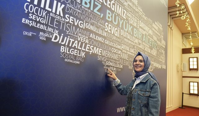 Bakan Göktaş, 'Külliye'de Ramazan' etkinliklerine katıldı: