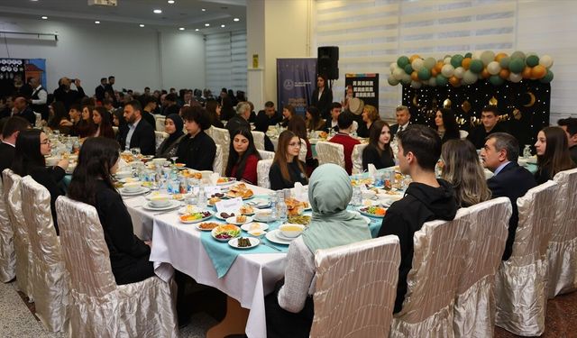 Bakan Tekin, Artvin'de 'Maarifin Kalbinde Ramazan' programında konuştu: