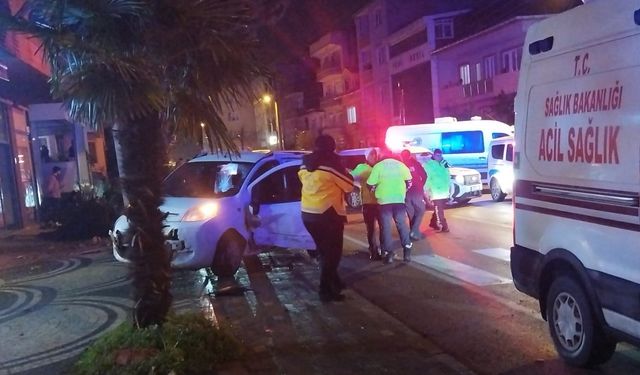 Balıkesir'de hafif ticari aracın çarptığı yaya hayatını kaybetti