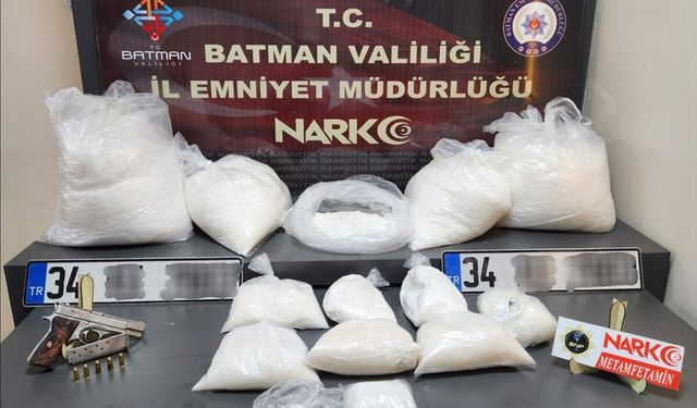 Batman'da bir araçta 50 kilo 100 gram metamfetamin ele geçirildi