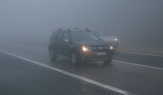 Bolu Dağı'nda sis etkili oldu