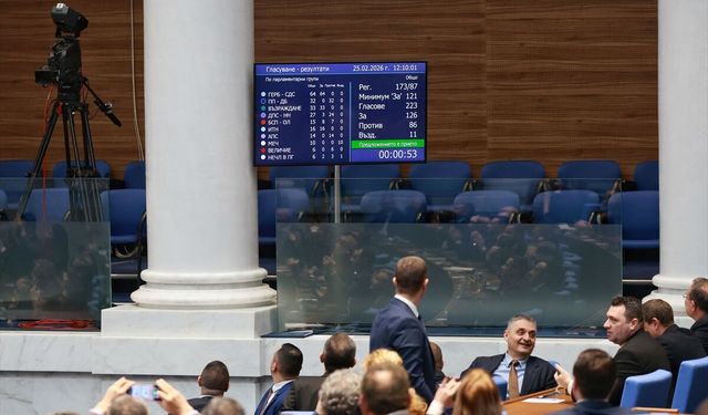 Bulgaristan Meclisi, AB dışındaki ülkelerde sandık sayısını 20 ile sınırlandıran yasayı yeniden kabul etti