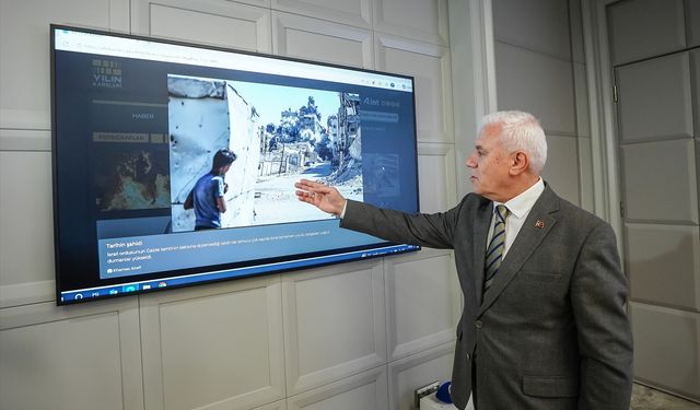 Bursa Büyükşehir Belediye Başkanı Bozbey, AA'nın 'Yılın Kareleri' oylamasına katıldı