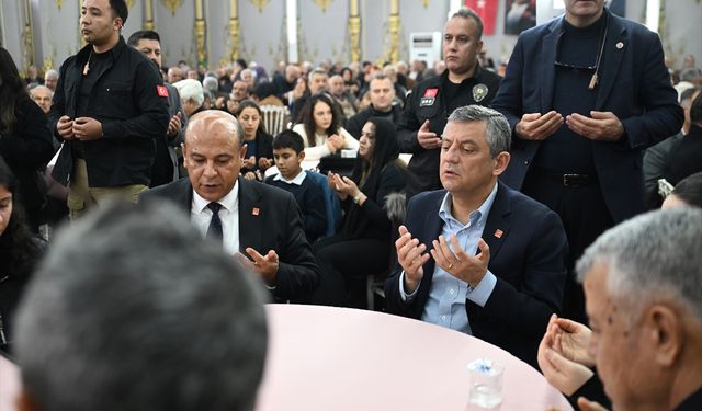 CHP Genel Başkanı Özgür Özel, Gaziantep'in İslahiye ilçesinde konuştu: