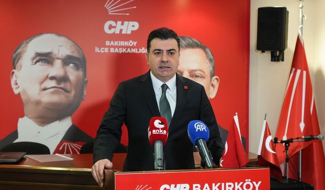 CHP Sözcüsü Emre, İstanbul'da basın toplantısı düzenledi: