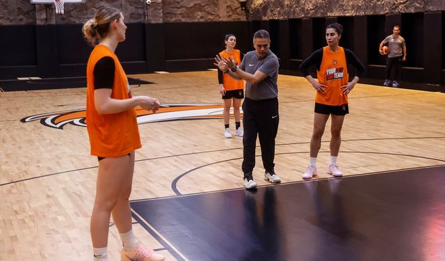 ÇİMSA ÇBK Mersin, FIBA Kadınlar Avrupa Kupası'nda yarı final hesapları yapıyor