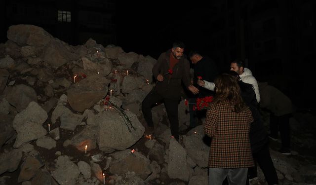 Diyarbakır'da 6 Şubat depremlerinde hayatını kaybedenler anıldı