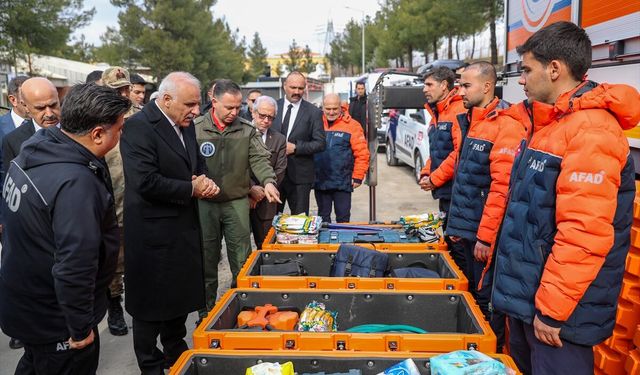 Diyarbakır'da 6 Şubat depremlerinde hayatını kaybedenler programlarla anıldı