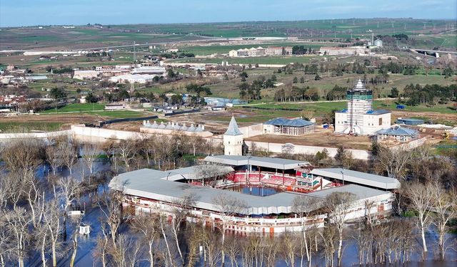 Edirne'de taşkın yapan nehirlerin debileri düşüyor