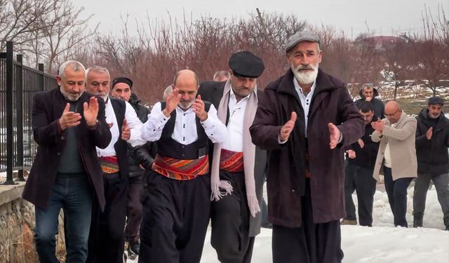 Elazığ'da unutulmaya yüz tutan 'sere sale' geleneği yaşatılıyor