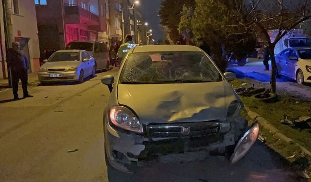 Eskişehir'de ehliyetsiz sürücünün kullandığı otomobilin bisiklete çarptığı kazada 2 çocuk yaralandı
