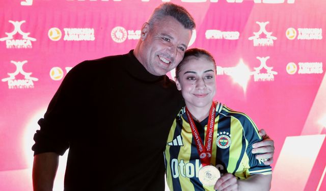 Fenerbahçe Kulübü Başkanı Saran, Kocaeli'de Türkiye Boks Şampiyonası'nı takip etti