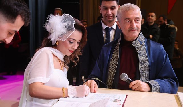 Gaziantep'te 62 çift Sevgililer Günü'nde evlendi