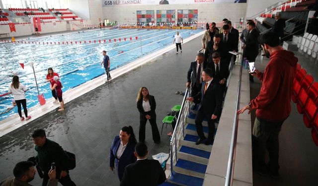 Gençlik ve Spor Bakan Yardımcısı Eminoğlu, Adana'da gençlerle bir araya geldi: