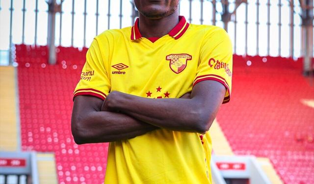 Göztepe, Ganalı orta saha Musah Mohammed'i transfer etti