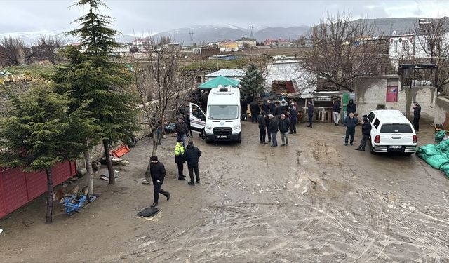 GÜNCELLEME - Nevşehir'de karbonmonoksit gazından zehirlenen karı koca ve bebekleri öldü