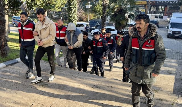 GÜNCELLEME - Samsun merkezli yasa dışı bahis operasyonunda yakalanan 12 şüpheli tutuklandı
