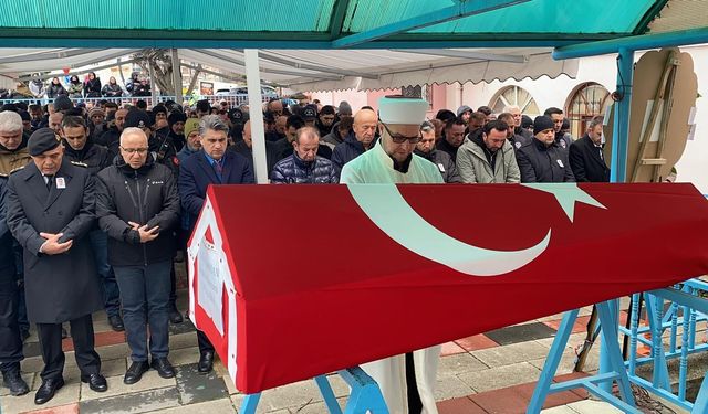 GÜNCELLEME - Tunceli'de kalp krizi geçiren polis memuru hayatını kaybetti