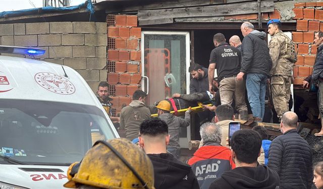 GÜNCELLEME - Zonguldak'ta özel maden ocağındaki göçükte mahsur kalan 3 işçiden biri kurtarıldı