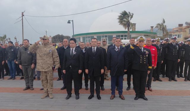 Hatay Samandağ'da depremde hayatını kaybedenler anıldı