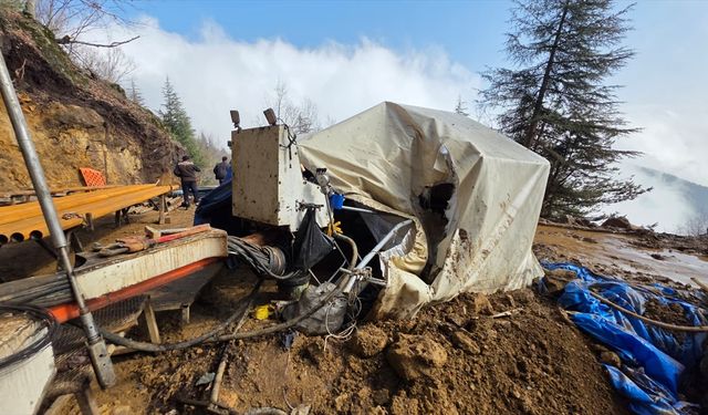 Hatay'da dağdan düşen kaya parçasının altında kalan işçi öldü