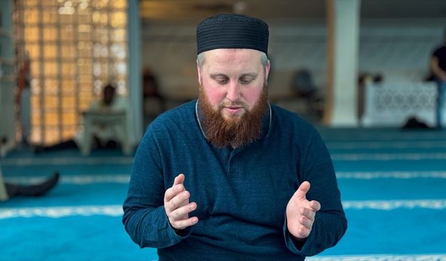 Hollandalı mühtedi Denth, anlam arayışını ve İslam'la tanışmasını anlattı: