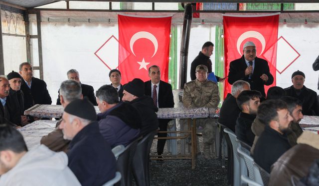 Iğdır'da husumetli aileler Vali Taşolar'ın katılımıyla düzenlenen programda barıştı