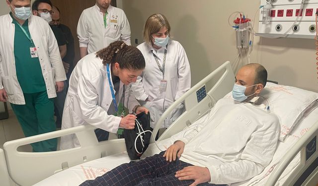 İleri derecede kalp yetmezliği olan hasta yapay kalple hayata döndü