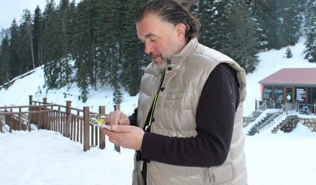 Ilgaz Dağı'ndaki kayak merkezinde vatandaşlar, AA'nın 'Yılın Kareleri' oylamasına katıldı