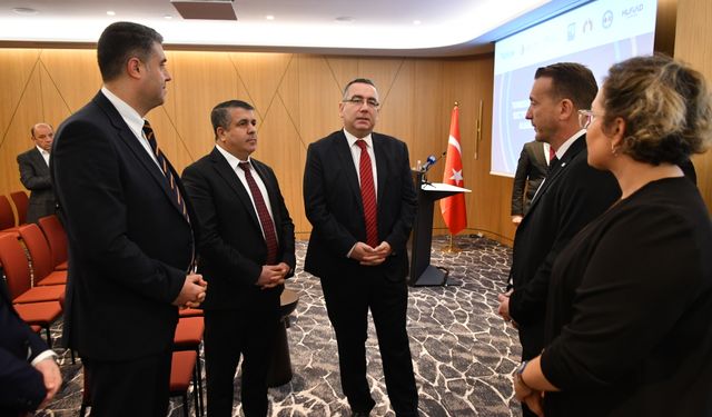 İnşaat ve maden sektörlerinden Türk ve Arnavut iş insanları Tiran'da buluştu