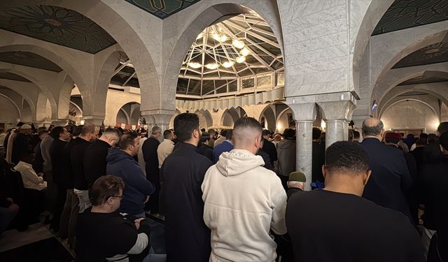 İsviçre'de ramazan ayının ilk teravih namazı kılındı