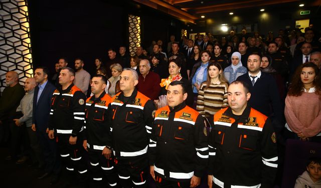 Kahramanmaraş'ta umut olan Azerbaycanlı ekiplerin hikayesi belgesel oldu