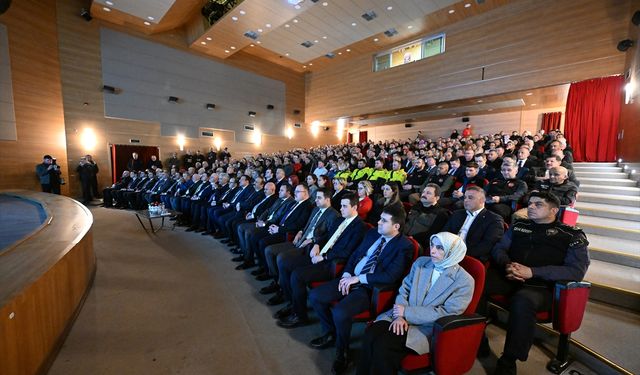 Kamu Başdenetçisi Akarca, 'Ombudsman Düzcelilerle Buluşuyor' programında konuştu: